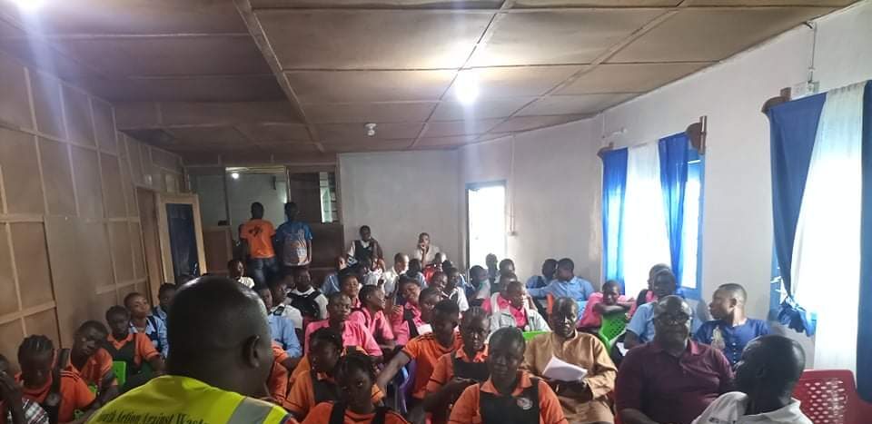 Home community awarness with stud